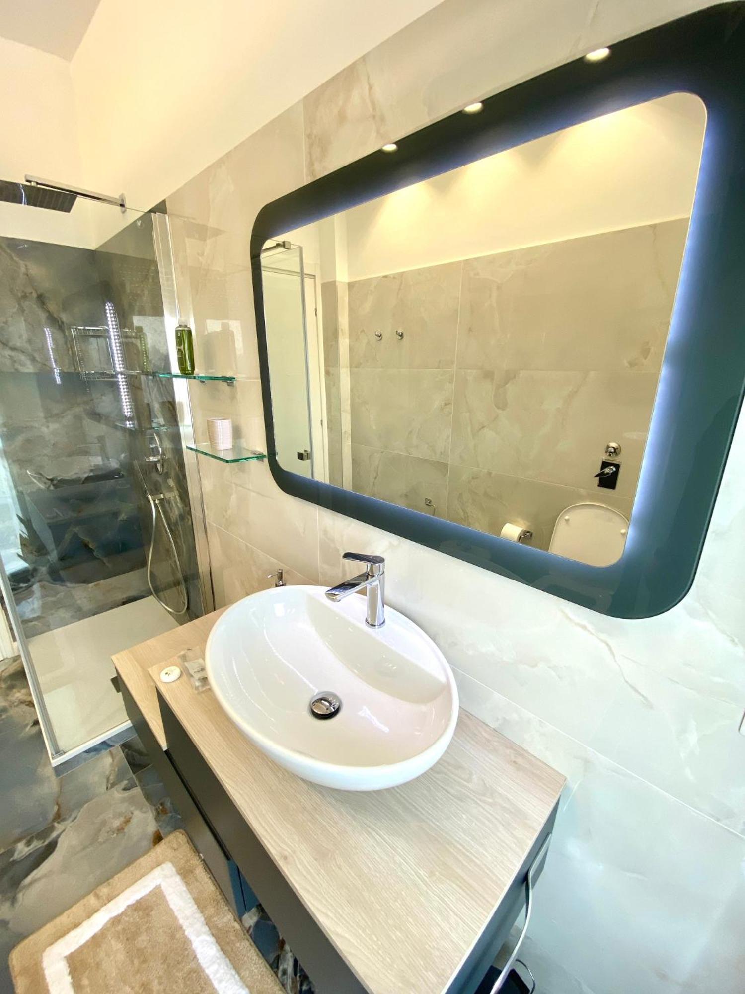Faenza 18, A Cozy Apartment Milano Eksteriør bilde